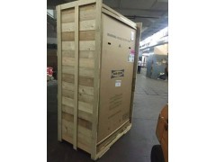 快件大量攬貨中，訂倉請聯系易龍商務網